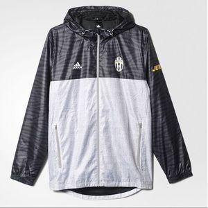 adidas Juventus Windbreaker Jacket – Men’s Medium